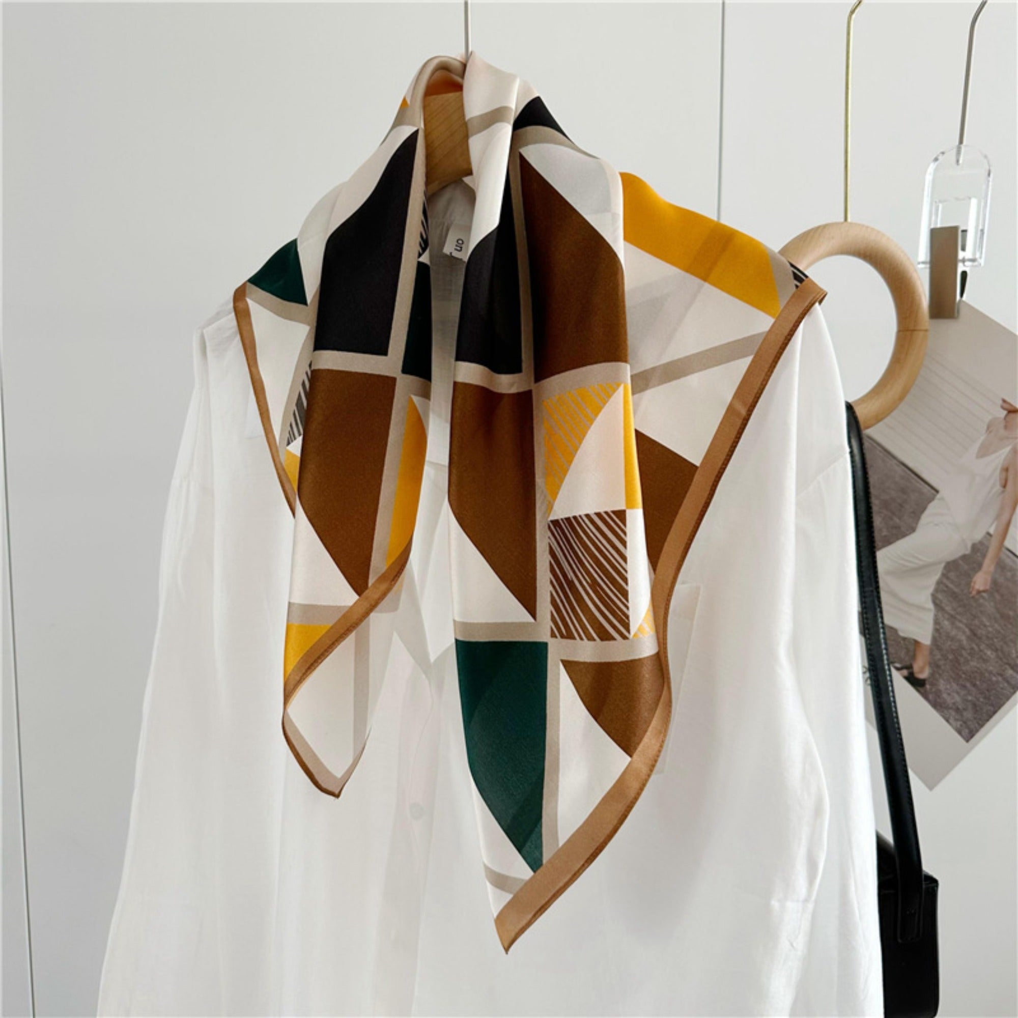 26'' Triangle Geometric Colorblock Mulberry Silk Scarf – Modern & Bold Square Silk Shawl for Women, Unique Geometric Design