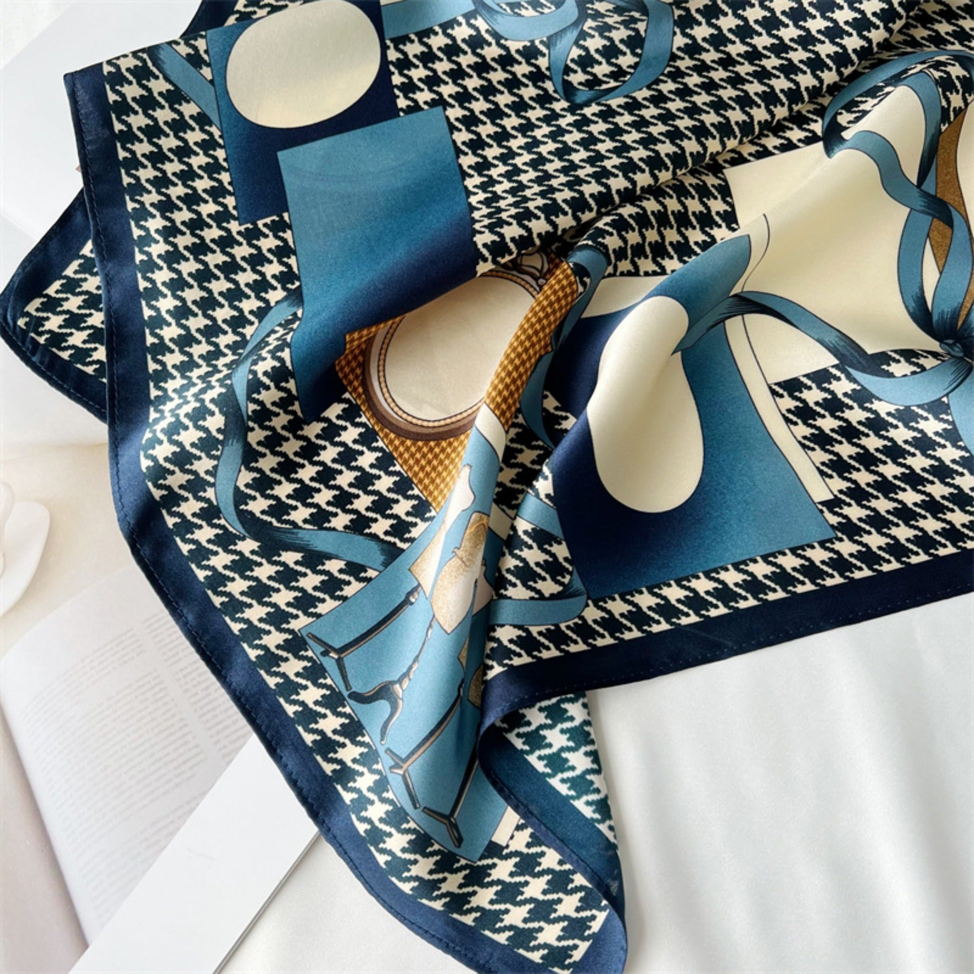 26'' Houndstooth Mulberry Silk Scarf – Classic Square Silk Shawl for Women, Elegant & Timeless Accessory