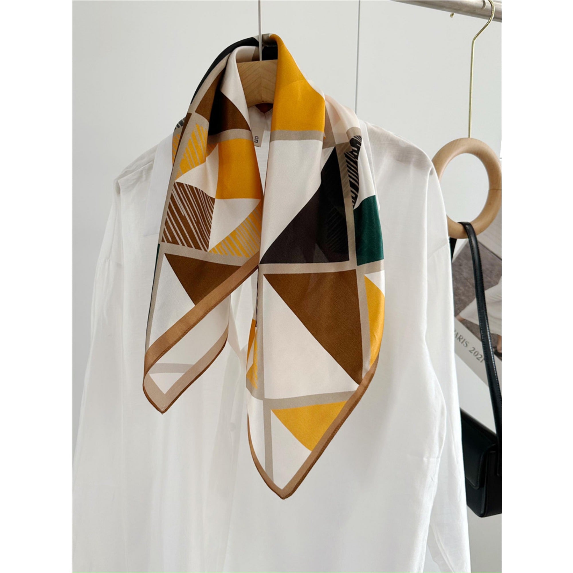 26'' Triangle Geometric Colorblock Mulberry Silk Scarf – Modern & Bold Square Silk Shawl for Women, Unique Geometric Design