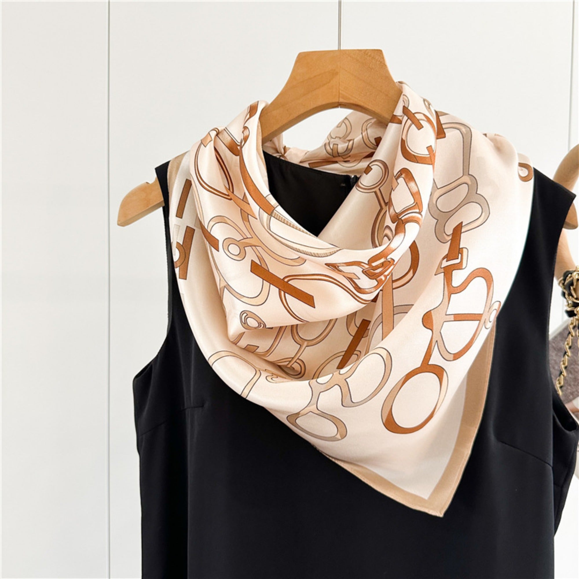 26'' Minimalist Green Lock Mulberry Silk Scarf – Simple & Elegant Square Silk Shawl for Women, Modern Chic Accessory