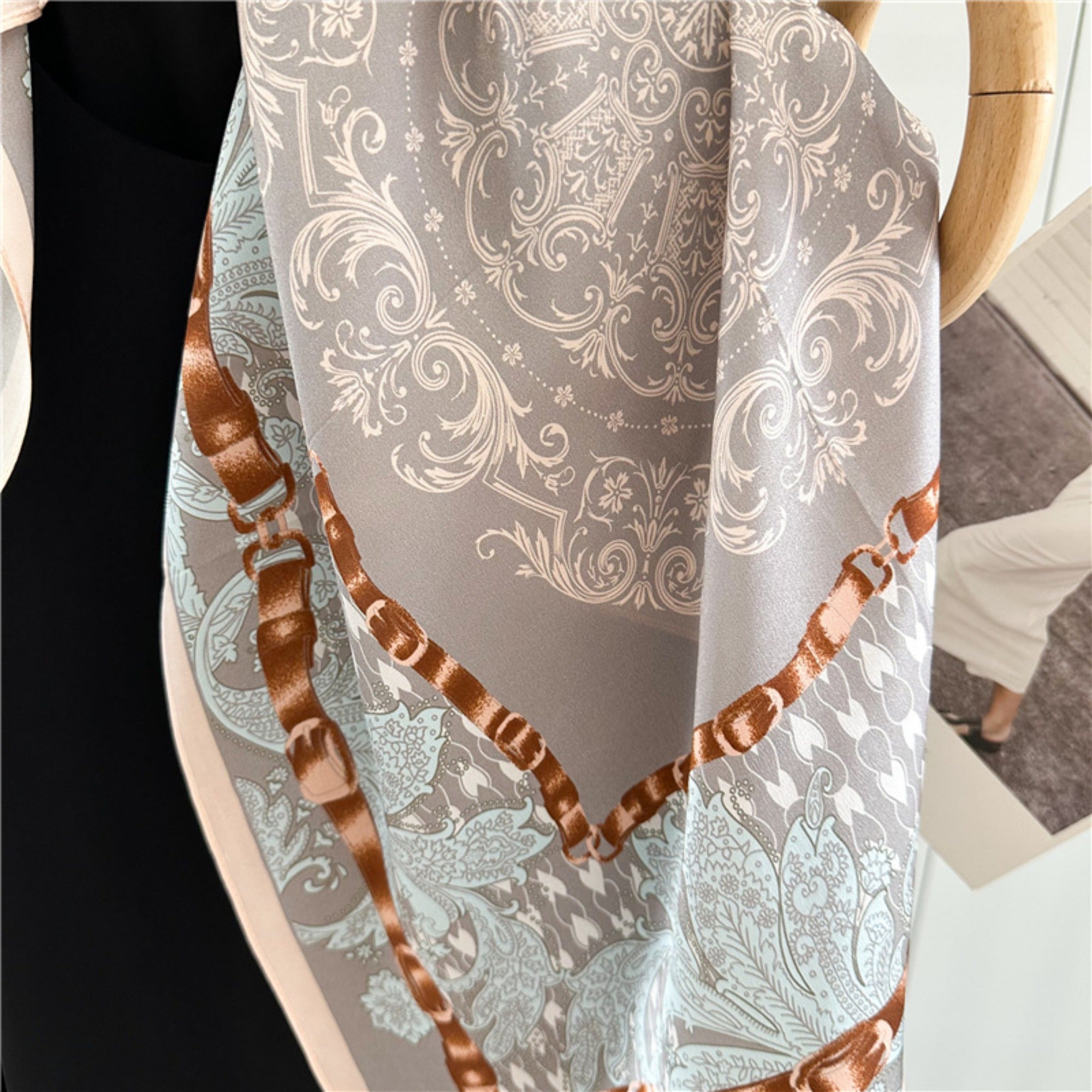 26'' Gray Pink Floral Mulberry Silk Scarf – Elegant Floral Square Silk Shawl for Women, Soft & Feminine Accessory