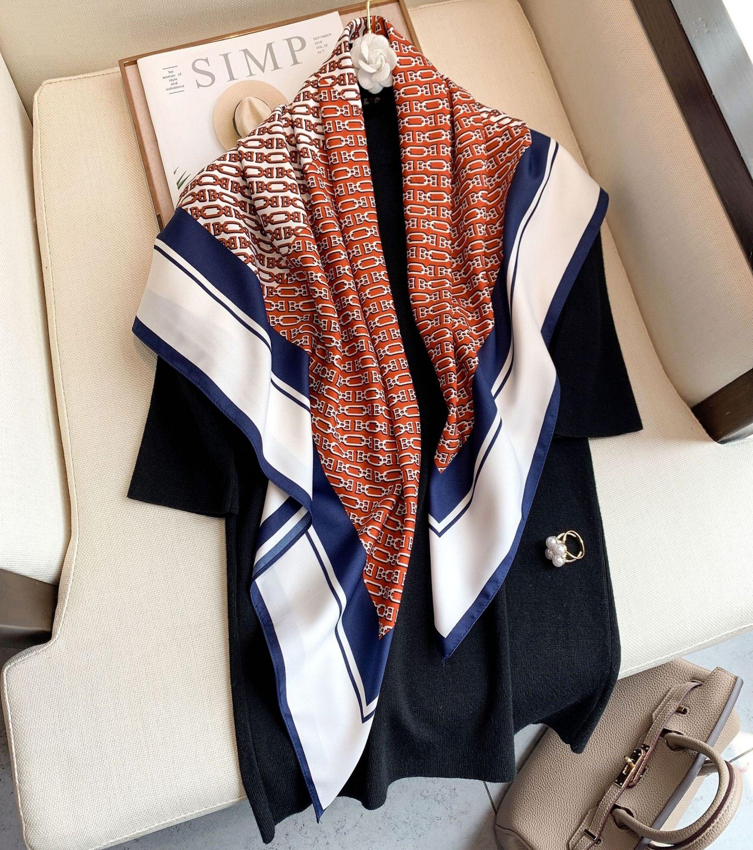 Classic Chain Chic Large Satin Scarf | 90x90cm Bandana | Twill Satin Shawl | Perfect Gift for Her, Mother's Day