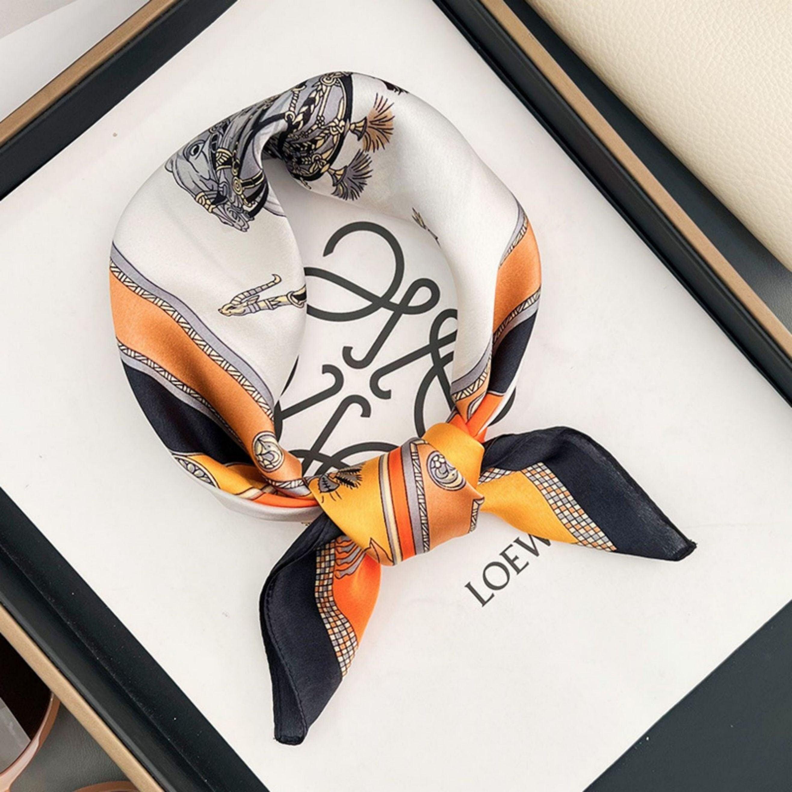 Chain Horse Pattern 100% mulberry Silk Scarf/Silk head scarf/Silk hair scarf/Silk neck scarf/Mother's Day Gifts/Bag Accessory/Gift for her