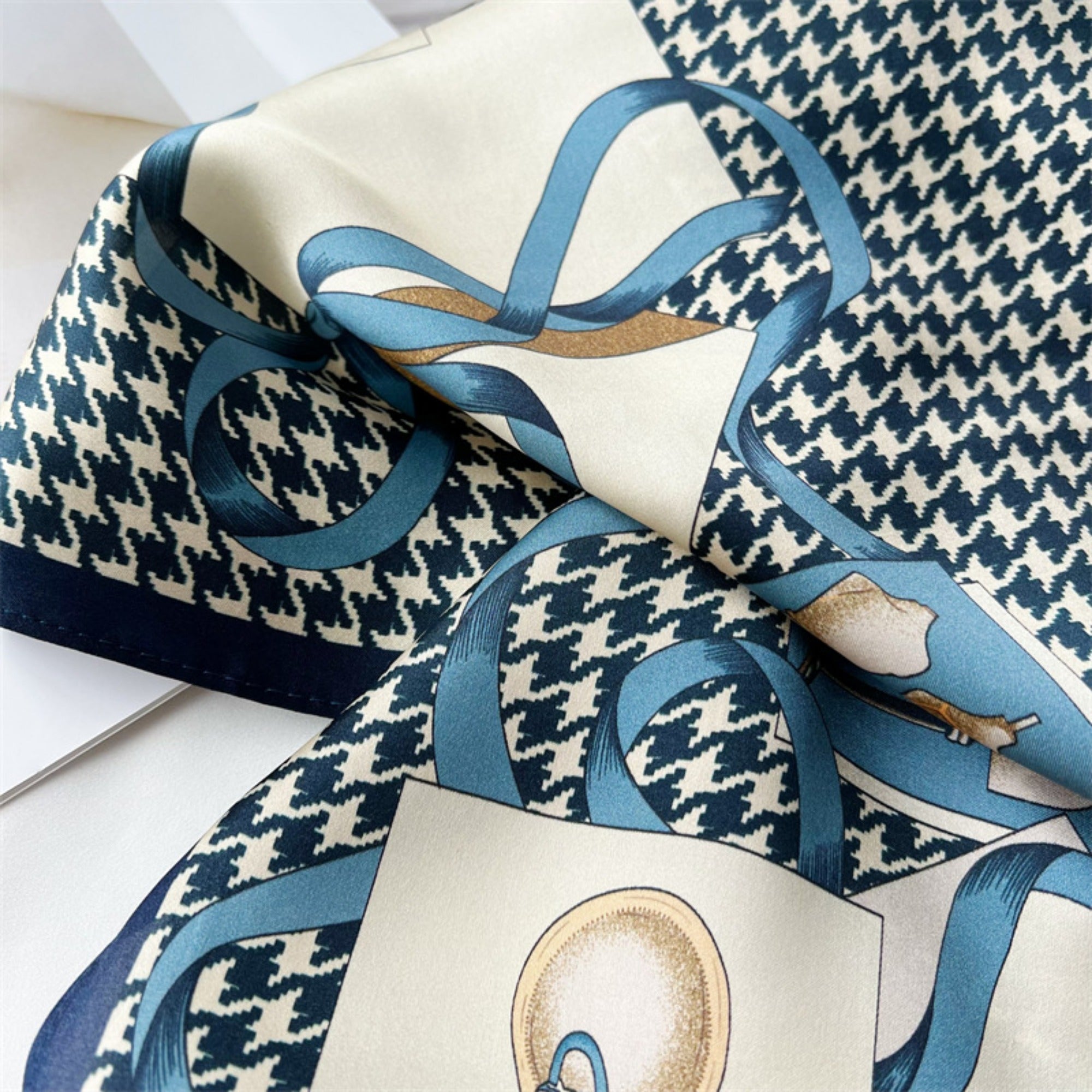 26'' Houndstooth Mulberry Silk Scarf – Classic Square Silk Shawl for Women, Elegant & Timeless Accessory