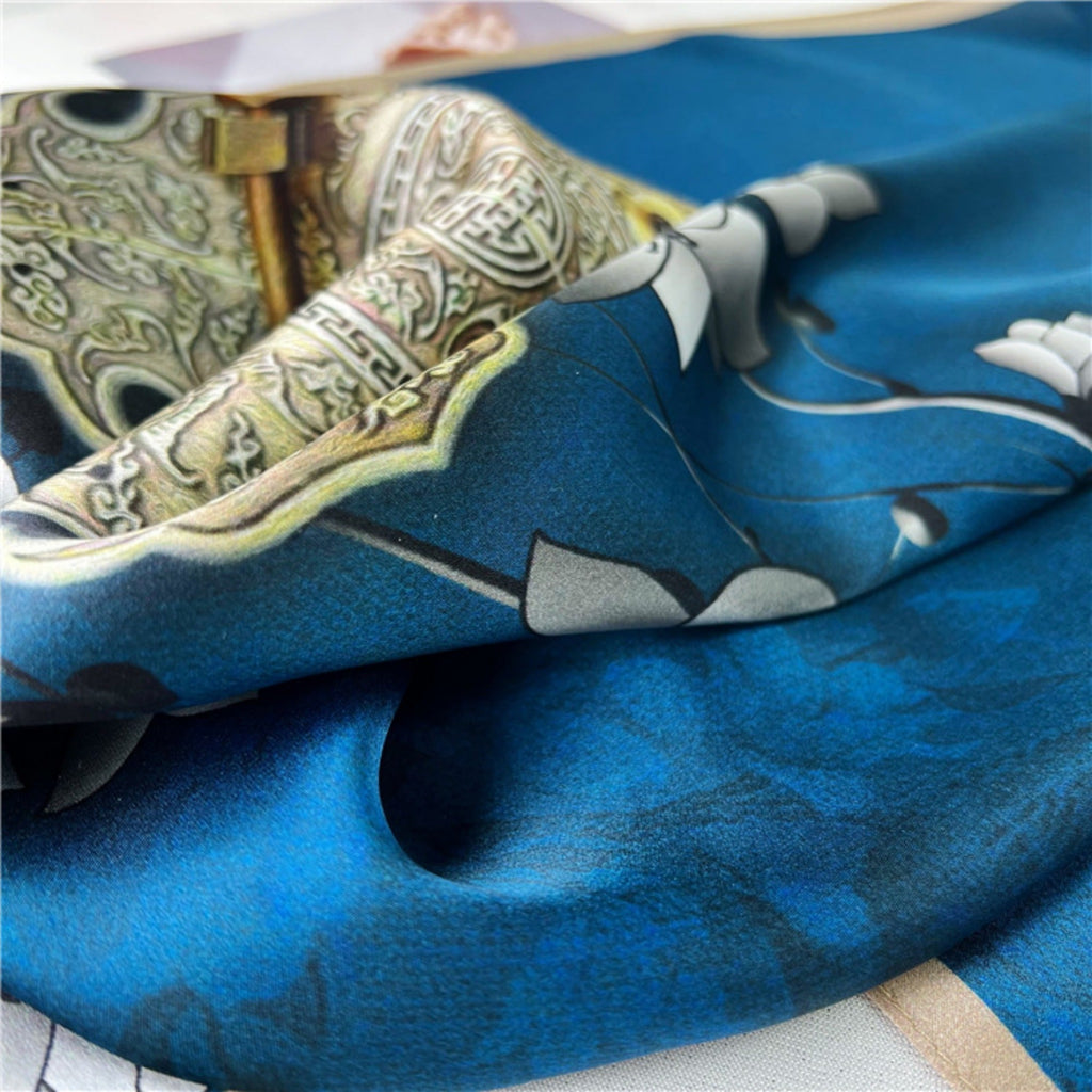 26'' Blue Lock Pattern Mulberry Silk Scarf – Modern Square Silk Shawl for Women, Elegant & Chic Accessory