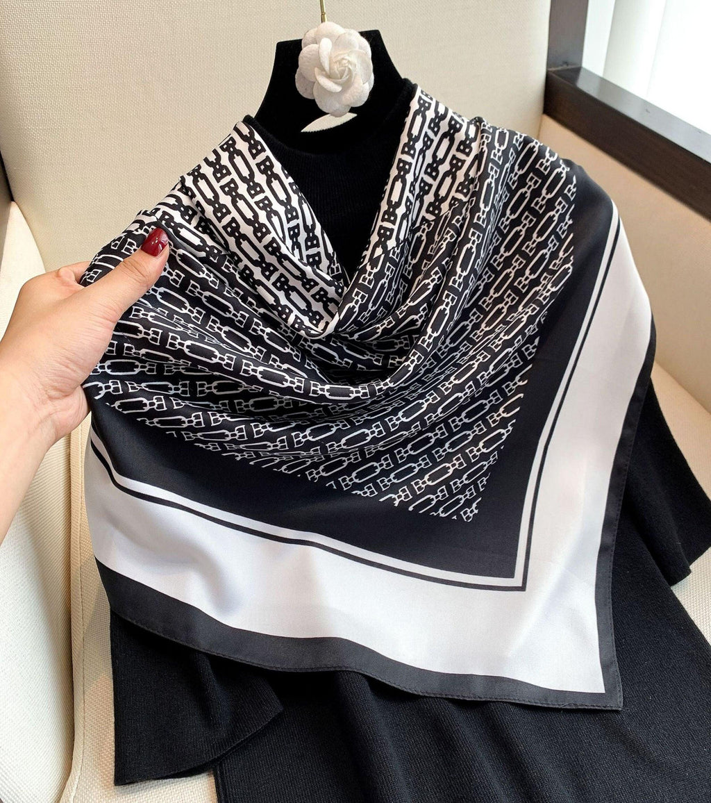 Classic Chain Chic Large Satin Scarf | 90x90cm Bandana | Twill Satin Shawl | Perfect Gift for Her, Mother's Day