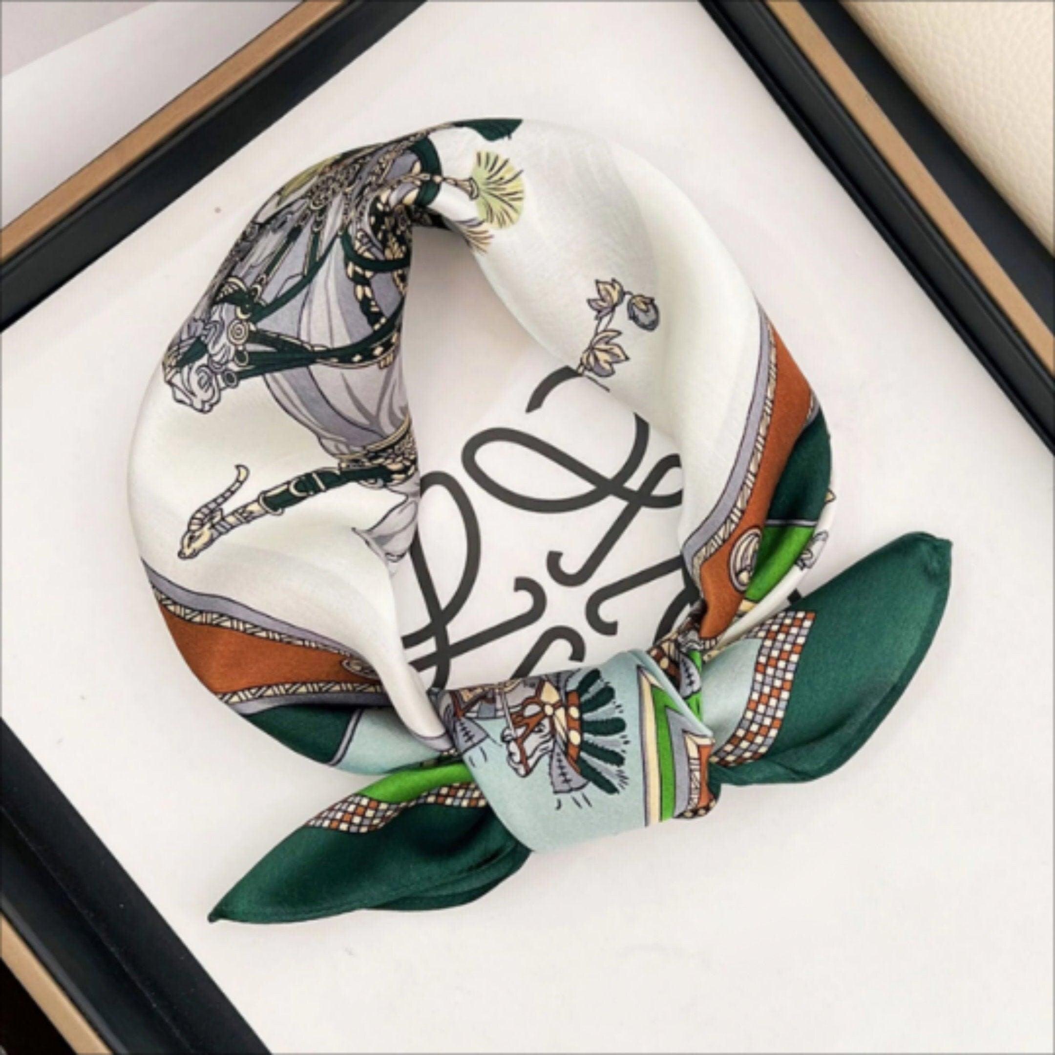 Chain Horse Pattern 100% mulberry Silk Scarf/Silk head scarf/Silk hair scarf/Silk neck scarf/Mother's Day Gifts/Bag Accessory/Gift for her